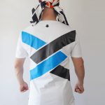 ＜義志ｘ剱伎衆かむゐ＞Tシャツ「組菱」白（黒ｘ紺碧）